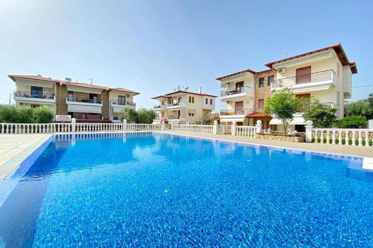 Vladi Guest House Gerakini Sithonia Екстериор снимка